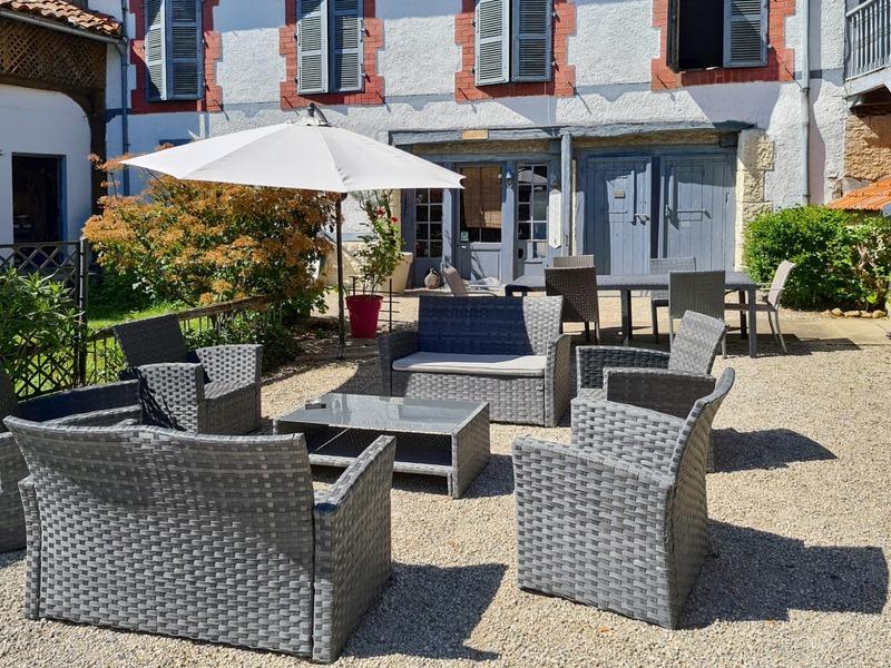 Maison - 315 m² - 11 pièces