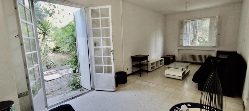 Maison - 216 m² - 10 pièces