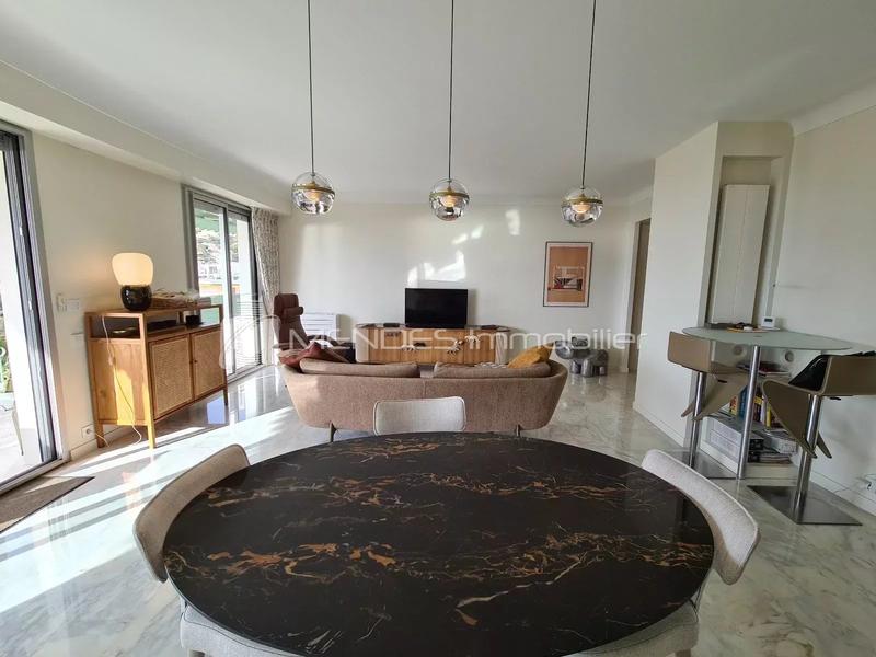 Appartement - 127 m² - 4 pièces