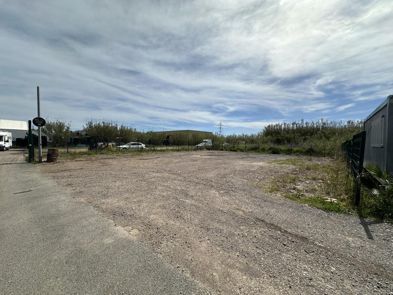 Local d'activités - 235 m²