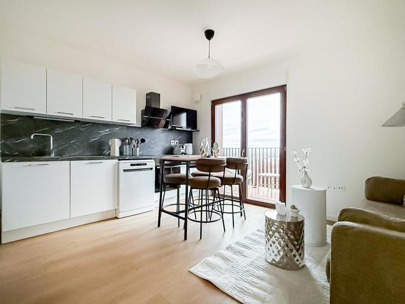 Chambre - 11 m² - 1 pièce