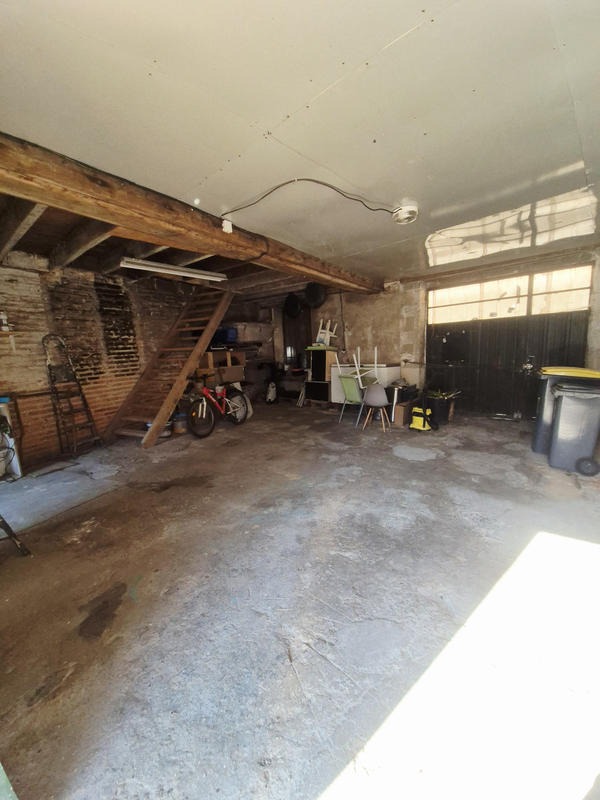 Maison - 214 m² - 8 pièces