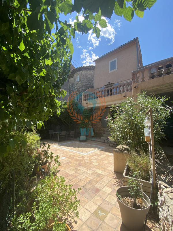 Maison de village - 90 m² - 5 pièces