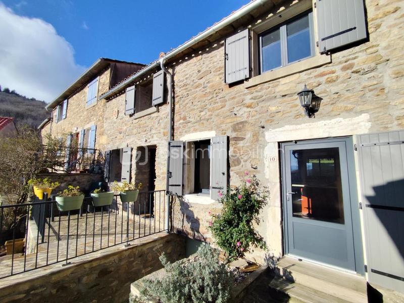 Maison en pierre - 74 m² - 3 pièces