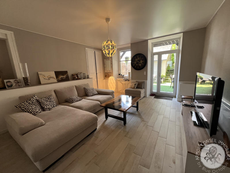 Maison - 121 m² - 5 pièces