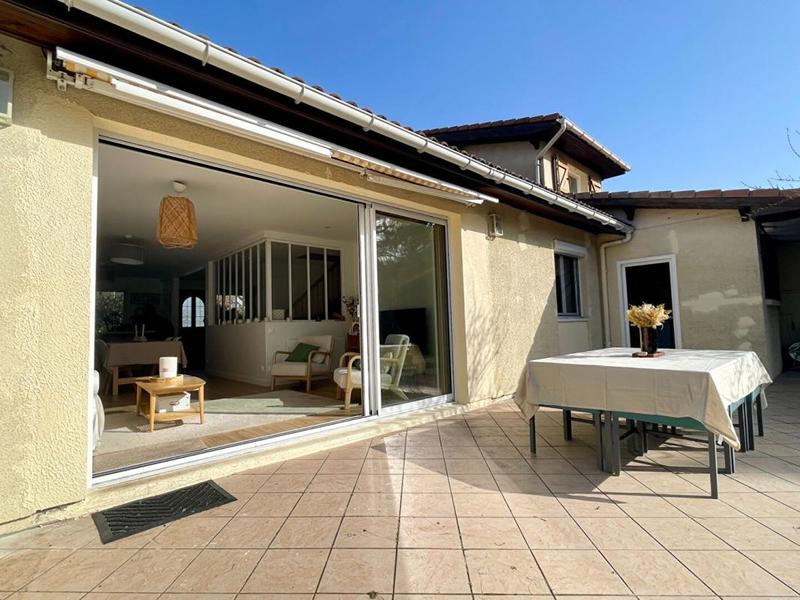 Maison - 100 m² - 5 pièces