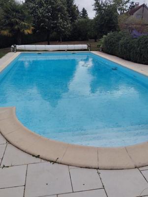 Maison - 270 m² - 10 pièces