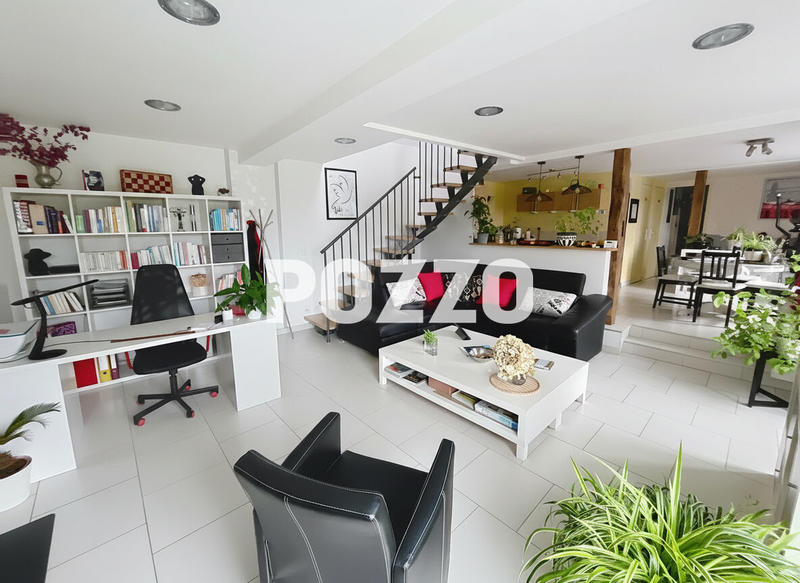 Maison - 90 m² - 4 pièces