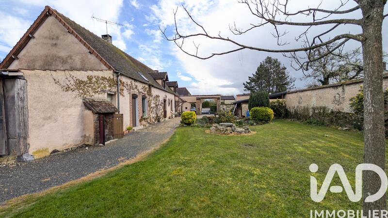 Maison - 238 m² - 6 pièces