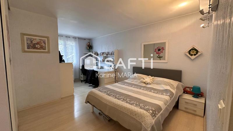 Maison - 180 m² - 6 pièces