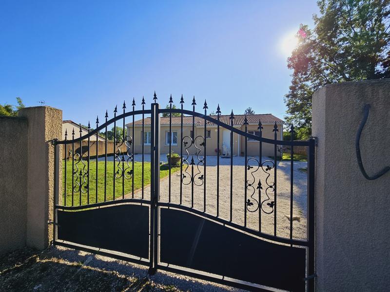 Maison traditionnelle - 116 m² - 6 pièces