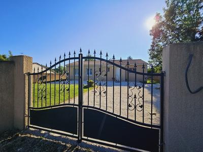 Maison traditionnelle - 116 m² - 6 pièces