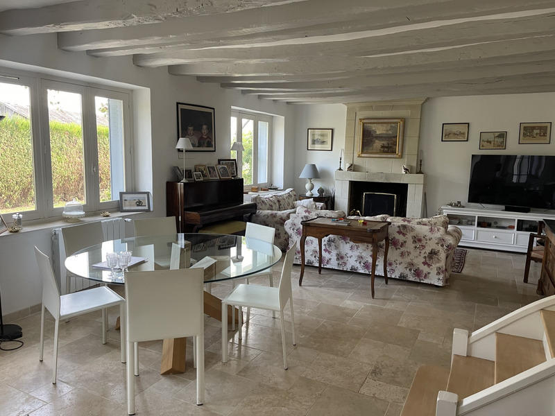 Maison - 150 m² - 8 pièces