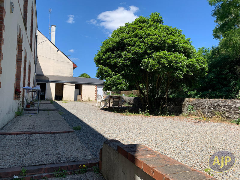 Immeuble - 14 pièces