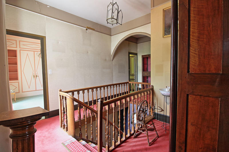 Demeure - 194 m² - 7 pièces