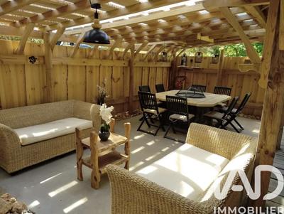 Maison de maîtres - 200 m² - 8 pièces