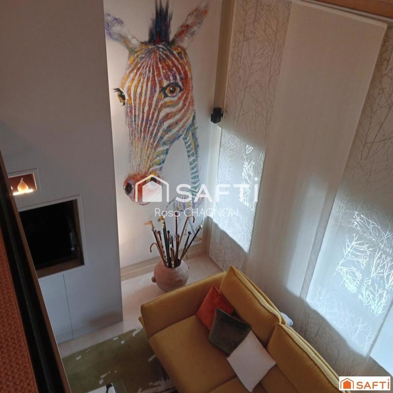 Maison - 220 m² - 10 pièces