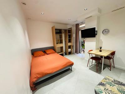 Studio - 17 m² - 2 pièces