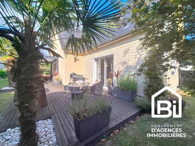 Maison - 182 m² - 8 pièces