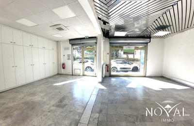 Bureau - 96 m² - 3 pièces