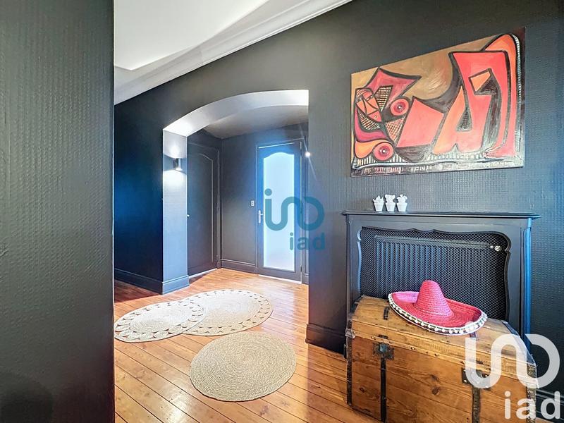 Maison - 280 m² - 10 pièces