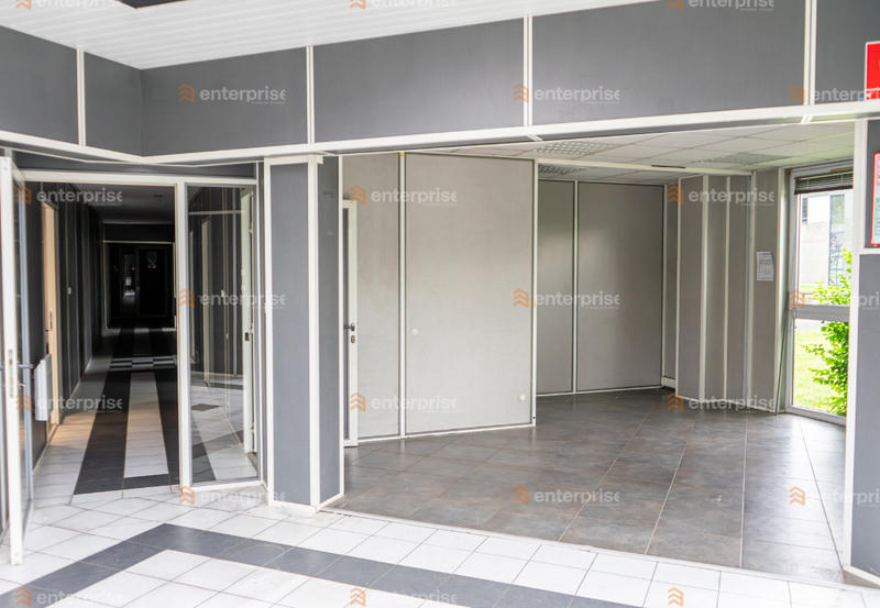 Local d'activité / Entrepôt - 3 400 m²