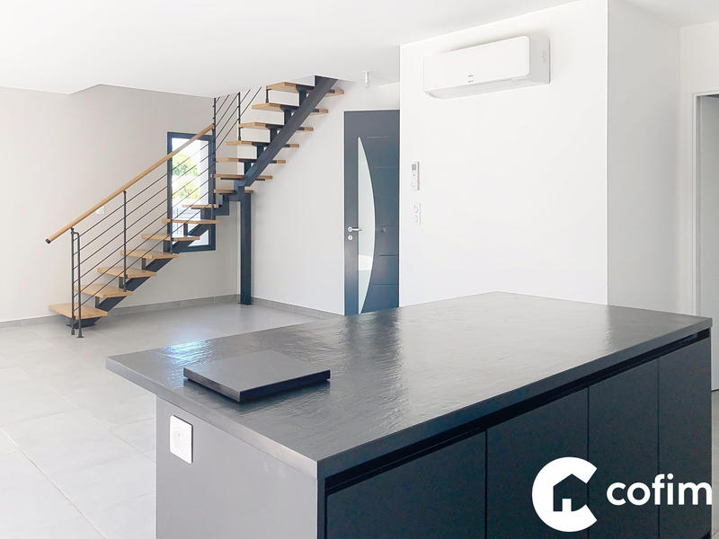 Maison - 104 m² - 5 pièces