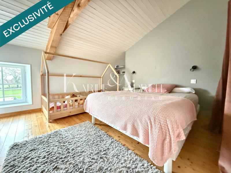 Maison - 210 m² - 6 pièces