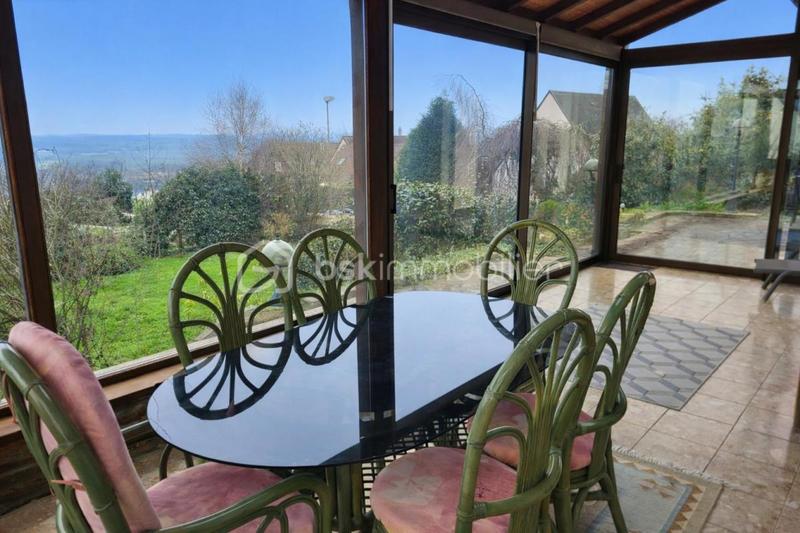 Maison - 200 m² - 9 pièces