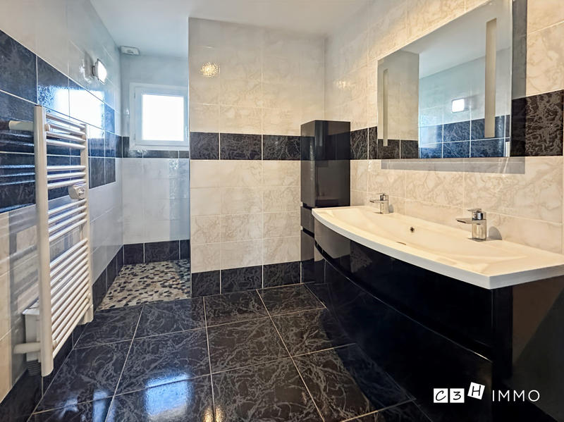 Maison - 116 m² - 5 pièces