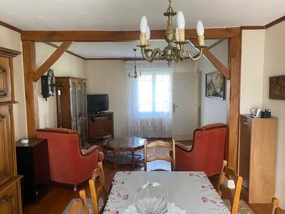 Maison - 88 m² - 5 pièces
