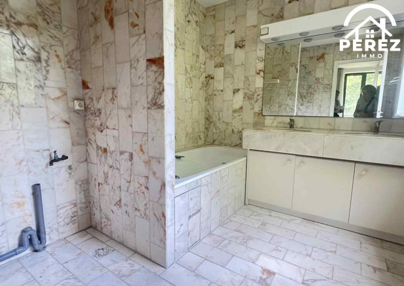 Appartement - 102 m² - 4 pièces