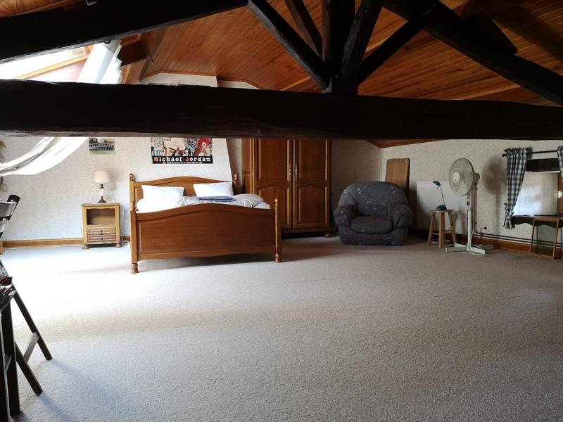 Maison - 222 m² - 5 pièces