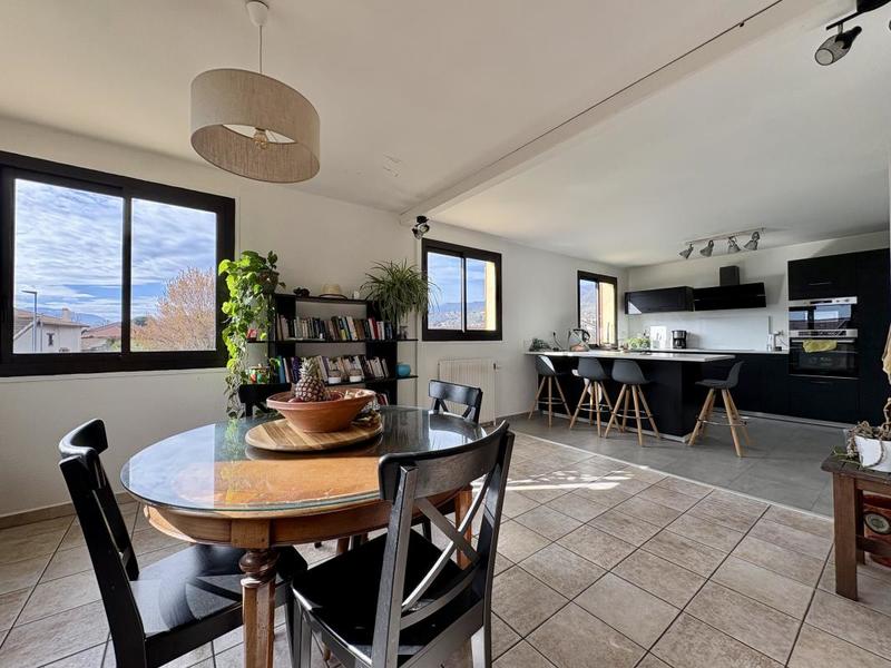 Pavillon - 98 m² - 5 pièces