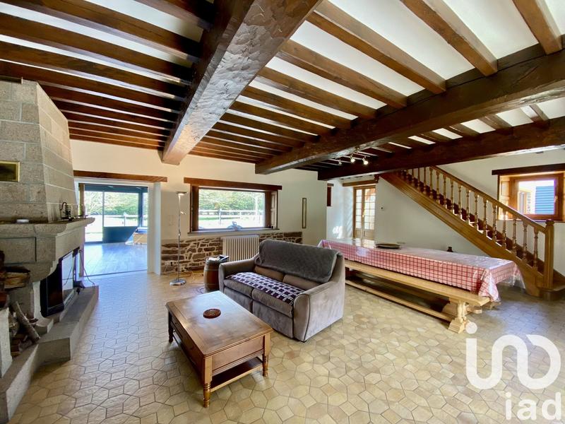 Maison - 322 m² - 11 pièces