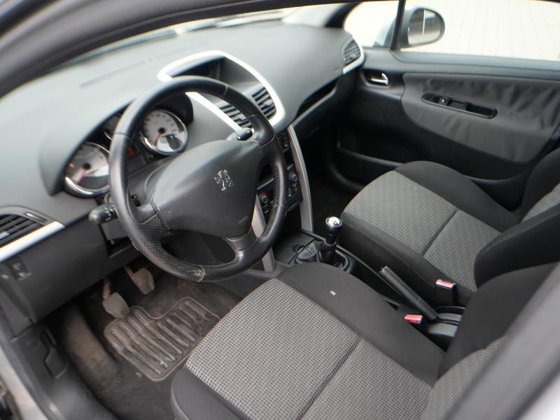 Peugeot 207 1.6 Vti - 16v