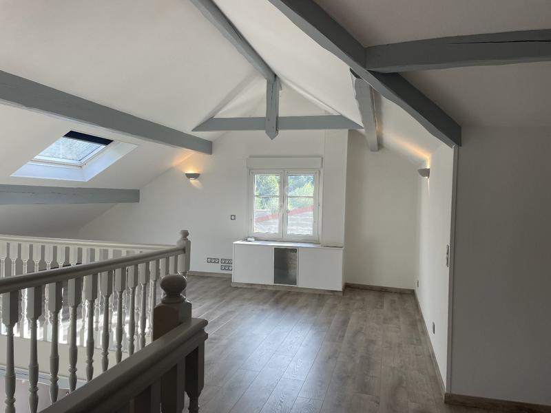 Maison - 265 m² - 9 pièces