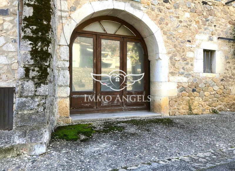 Maison - 220 m² - 11 pièces