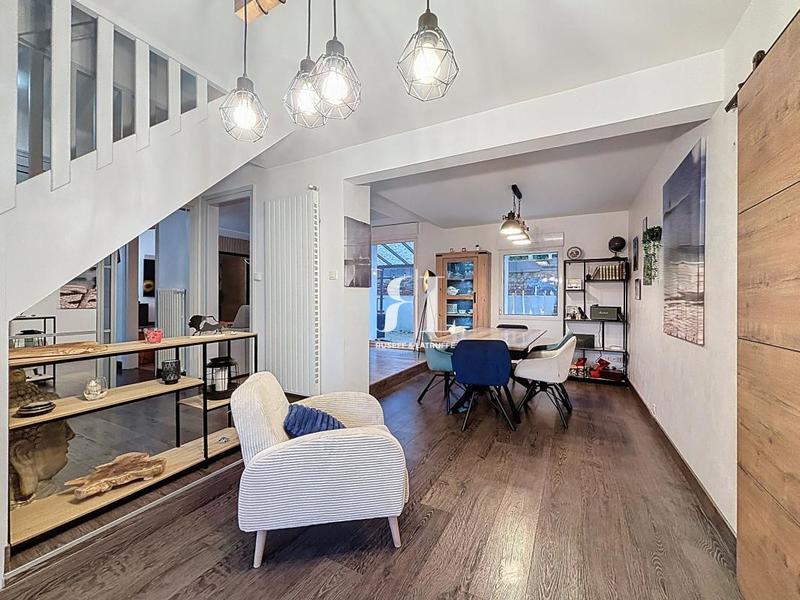 Maison - 145 m² - 6 pièces