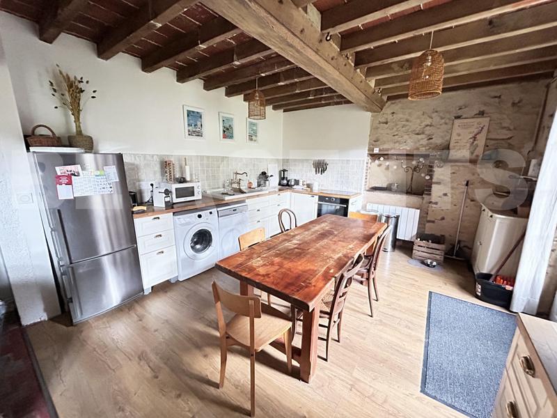 Maison - 102 m² - 4 pièces