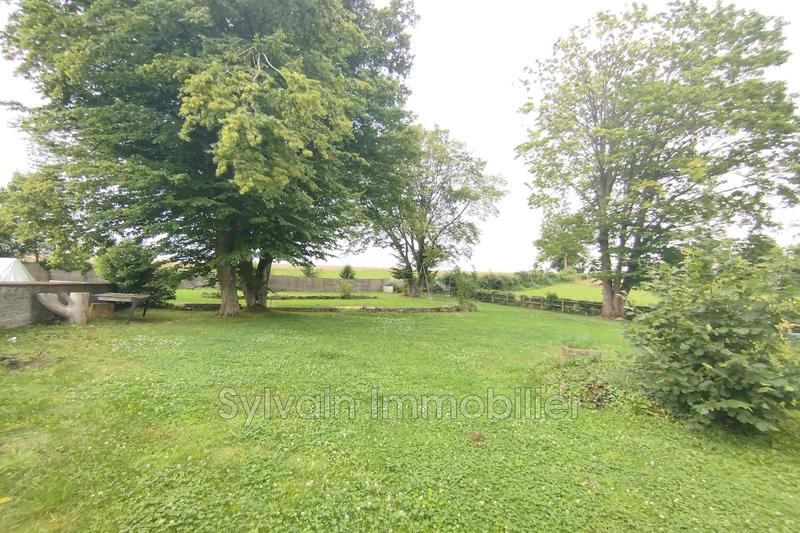 Maison - 220 m² - 9 pièces