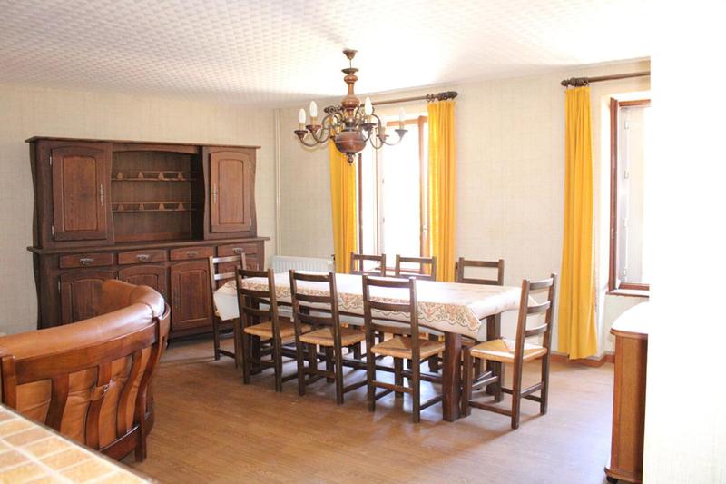 Maison - 170 m² - 7 pièces