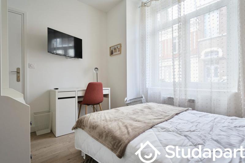 Chambre - 11 m² - 1 pièce