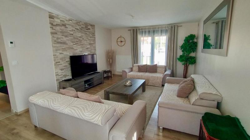 Maison - 158 m² - 6 pièces