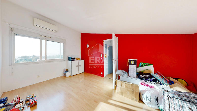 Maison - 98 m² - 5 pièces