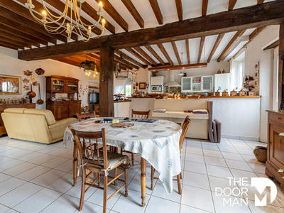 Maison - 183 m² - 6 pièces