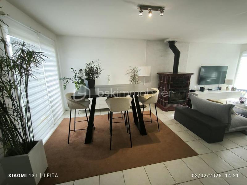 Maison traditionnelle - 135 m² - 6 pièces