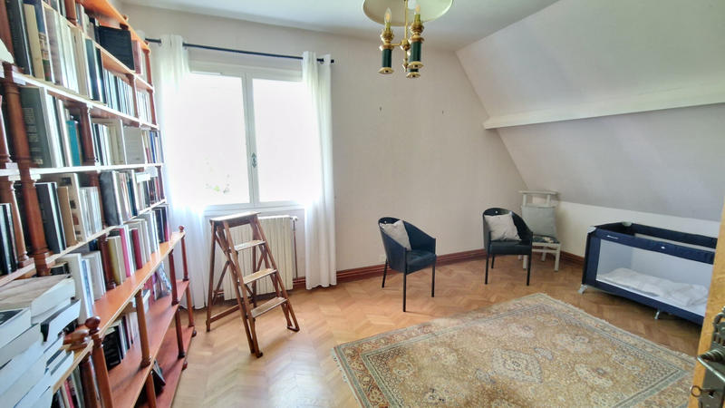 Maison - 209 m² - 7 pièces