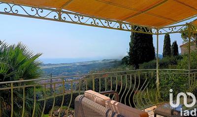 Maison - 142 m² - 5 pièces