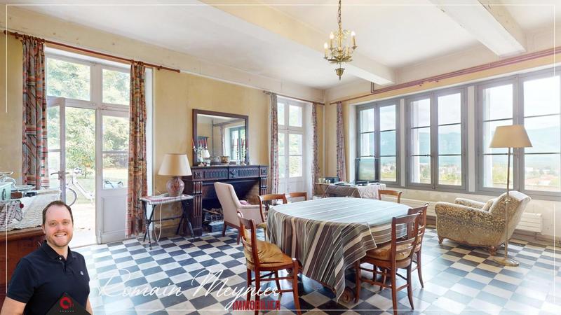 Demeure - 507 m² - 16 pièces